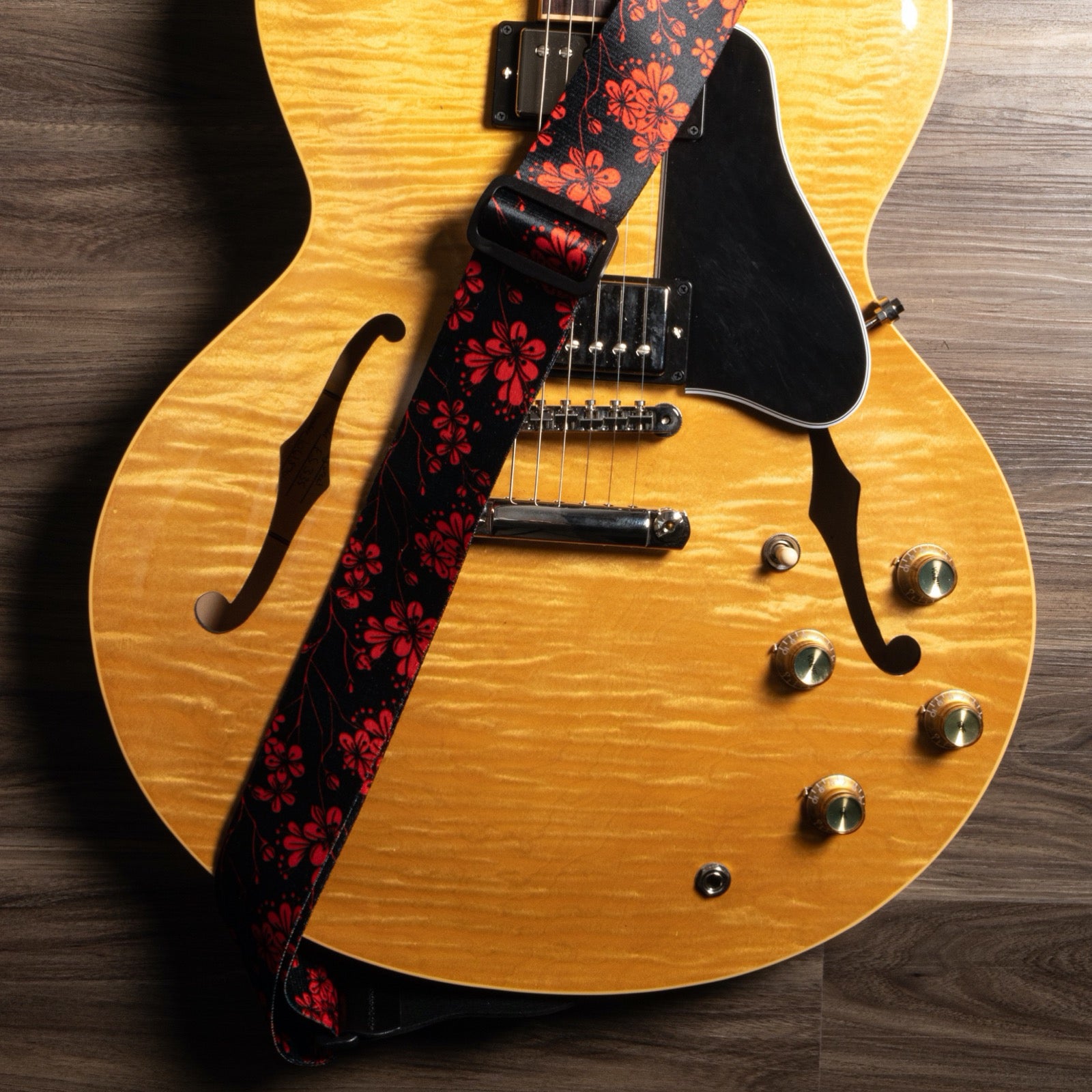 Vintage Woven Guitar Strap for Acoustic and Electric Guitars with 2 Ru -  KLIQ Music Gear